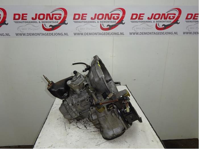 Versnellingsbak van een Daewoo Lacetti (KLAN) 1.6 16V 2005
