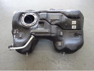 Gebruikte Tank Mercedes CLA (118.3) Prijs € 254,09 Inclusief btw aangeboden door Autodemontagebedrijf de Jong