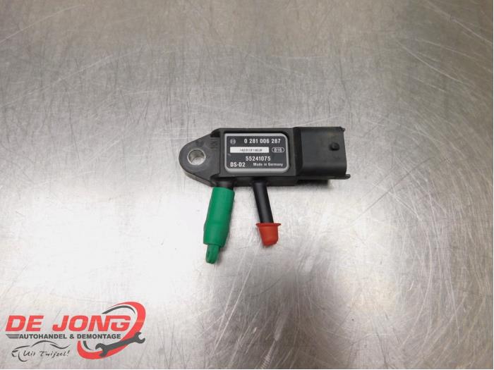 Gebruikte Roetfilter sensor Iveco New Daily V 29L13V, 35C13V, 35S13V, 40C13V, 40S13V Prijs € 18,14 Inclusief btw aangeboden door Autodemontagebedrijf de Jong