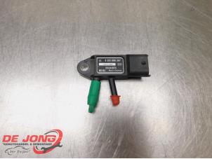 Gebruikte Roetfilter sensor Iveco New Daily V 29L13V, 35C13V, 35S13V, 40C13V, 40S13V Prijs € 18,14 Inclusief btw aangeboden door Autodemontagebedrijf de Jong