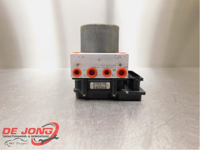 Gebruikte ABS Pomp Fiat Stilo (192A/B) 1.6 16V Prijs € 38,99 Margeregeling aangeboden door Autodemontagebedrijf de Jong