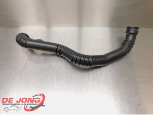 Gebruikte Intercooler Buis Ford Grand C-Max (DXA) 1.6 EcoBoost 16V Prijs € 29,99 Margeregeling aangeboden door Autodemontagebedrijf de Jong