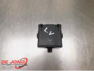 Gebruikte Centrale Deurvergrendelings Module Mercedes A (177.0) 2.0 A-220 Turbo 16V Prijs € 44,99 Margeregeling aangeboden door Autodemontagebedrijf de Jong