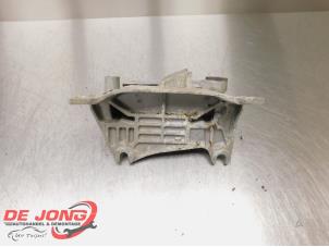 Gebruikte Motorsteun Renault Megane III Grandtour (KZ) 1.5 dCi 110 Prijs € 12,00 Margeregeling aangeboden door Autodemontagebedrijf de Jong