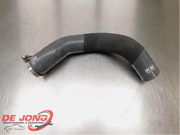 Gebruikte Intercooler Slang Volkswagen Touareg 3.0 TDI 286 V6 24V Prijs € 30,24 Inclusief btw aangeboden door Autodemontagebedrijf de Jong