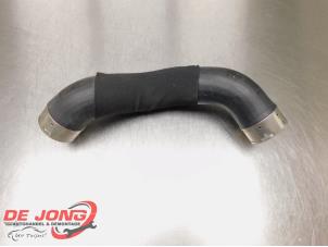 Gebruikte Intercooler Slang BMW 2 serie Gran Tourer (F46) 218i 1.5 TwinPower Turbo 12V Prijs € 45,00 Margeregeling aangeboden door Autodemontagebedrijf de Jong