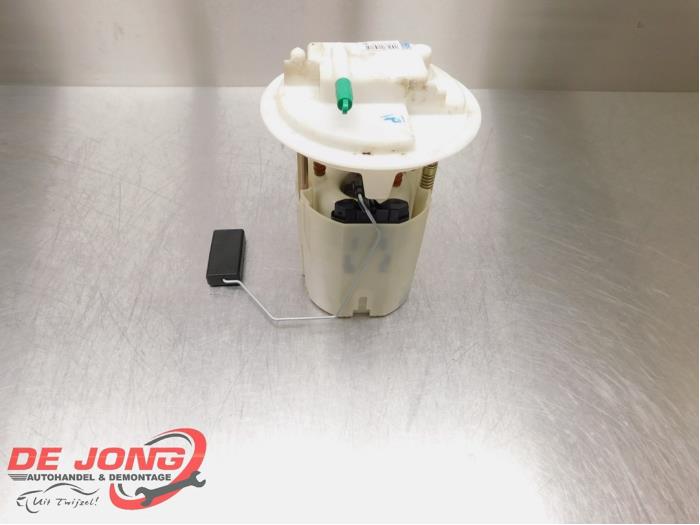 Gebruikte Tank element Pomp Peugeot 207/207+ (WA/WC/WM) 1.4 16V Prijs € 7,99 Margeregeling aangeboden door Autodemontagebedrijf de Jong