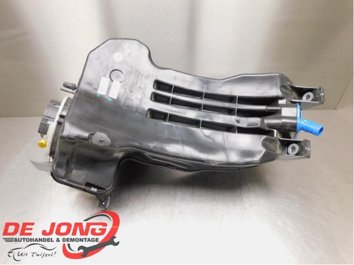 Volkswagen Touareg Adblue tanks voorraad Onderdelenlijn.nl