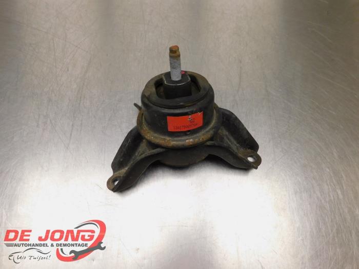 Gebruikte Motorrubber Hyundai iX35 (LM) 2.0 CRDi 16V 4x4 Prijs € 18,00 Margeregeling aangeboden door Autodemontagebedrijf de Jong