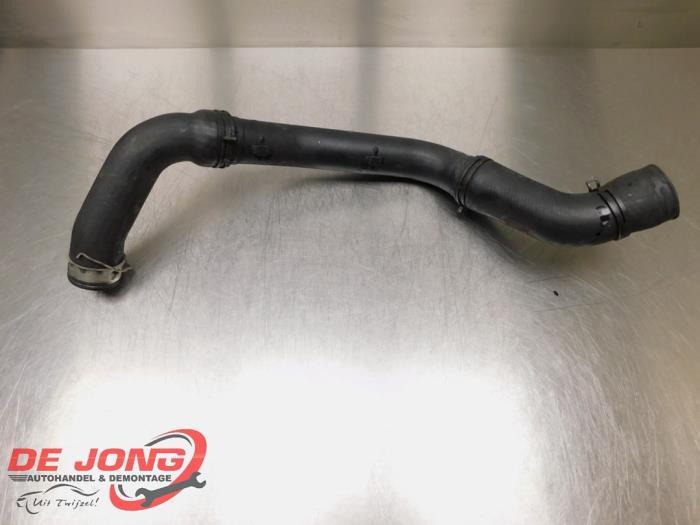Gebruikte Intercooler Buis Volkswagen Polo IV (9N1/2/3) 1.4 TDI 80 Prijs € 9,99 Margeregeling aangeboden door Autodemontagebedrijf de Jong