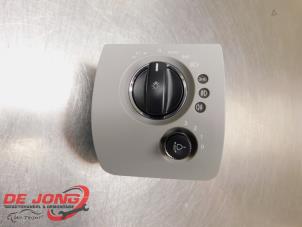 Gebruikte Licht Schakelaar Mercedes ML II (164/4JG) 3.0 ML-280 CDI 4-Matic V6 24V Prijs € 28,99 Margeregeling aangeboden door Autodemontagebedrijf de Jong