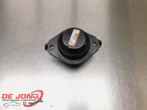 Gebruikte Motorsteun Mercedes ML II (164/4JG) 3.0 ML-280 CDI 4-Matic V6 24V Prijs € 14,90 Margeregeling aangeboden door Autodemontagebedrijf de Jong