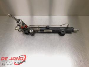 Gebruikte Stuurhuis Bekrachtigd Chrysler Voyager/Grand Voyager (RT) 2.8 CRD 16V Grand Voyager Prijs € 175,00 Margeregeling aangeboden door Autodemontagebedrijf de Jong