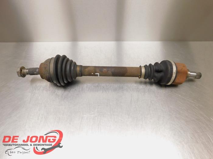 Gebruikte Aandrijfas links-voor Citroen DS3 (SA) 1.6 16V VTS THP 155 Prijs € 49,99 Margeregeling aangeboden door Autodemontagebedrijf de Jong