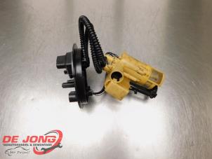 Gebruikte Tank element Pomp Mercedes C (W205) C-200 1.6 CDI BlueTEC, C-200 d 16V Prijs € 38,99 Margeregeling aangeboden door Autodemontagebedrijf de Jong