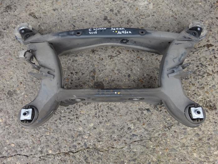 Gebruikte Subframe Mercedes C (W205) C-200 1.6 CDI BlueTEC, C-200 d 16V Prijs € 145,00 Margeregeling aangeboden door Autodemontagebedrijf de Jong