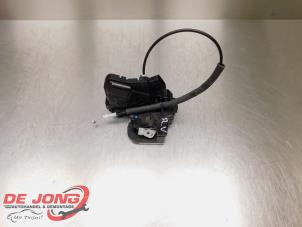 Gebruikte Deurslot Mechaniek 4Deurs rechts-voor Hyundai i20 (GBB) 1.2i 16V Prijs € 28,99 Margeregeling aangeboden door Autodemontagebedrijf de Jong