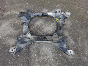 Gebruikte Subframe Volkswagen Touareg (7PA/PH) 3.0 TDI V6 24V BlueMotion Technology Prijs € 74,90 Margeregeling aangeboden door Autodemontagebedrijf de Jong