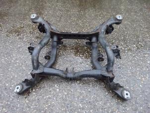Gebruikte Subframe Volkswagen Touareg (7PA/PH) 3.0 TDI V6 24V BlueMotion Technology Prijs € 249,95 Margeregeling aangeboden door Autodemontagebedrijf de Jong