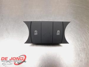 Gebruikte Schakelaar ESP Volkswagen Touareg (7PA/PH) 3.0 TDI V6 24V BlueMotion Technology Prijs € 15,00 Margeregeling aangeboden door Autodemontagebedrijf de Jong