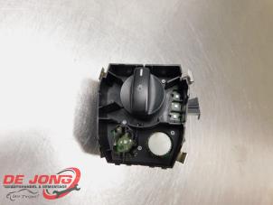 Gebruikte Licht Schakelaar Mercedes ML II (164/4JG) 3.0 ML-320 CDI 4-Matic V6 24V Prijs € 28,99 Margeregeling aangeboden door Autodemontagebedrijf de Jong