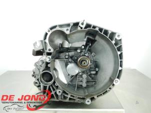 Gebruikte Versnellingsbak Alfa Romeo 147 (937) 1.6 Twin Spark 16V Prijs € 99,99 Margeregeling aangeboden door Autodemontagebedrijf de Jong