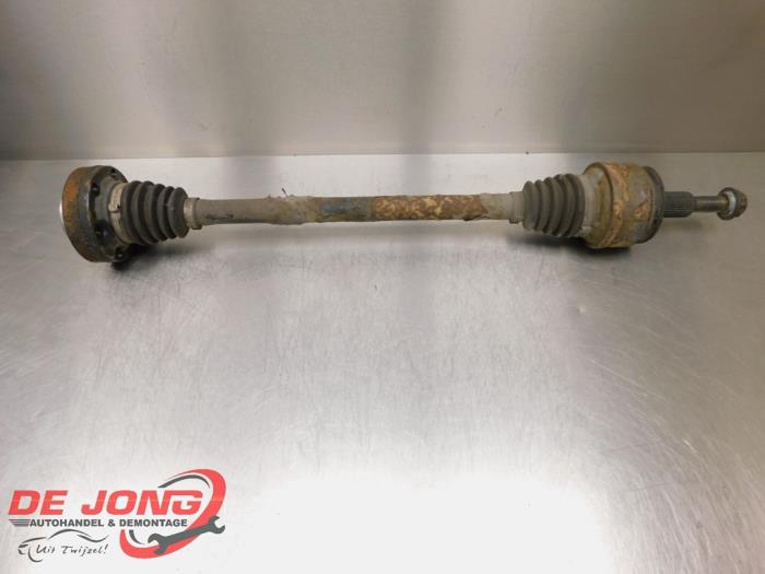 Gebruikte Aandrijfas links-achter Volkswagen Touareg (7LA/7L6) 2.5 TDI R5 Prijs € 78,99 Margeregeling aangeboden door Autodemontagebedrijf de Jong