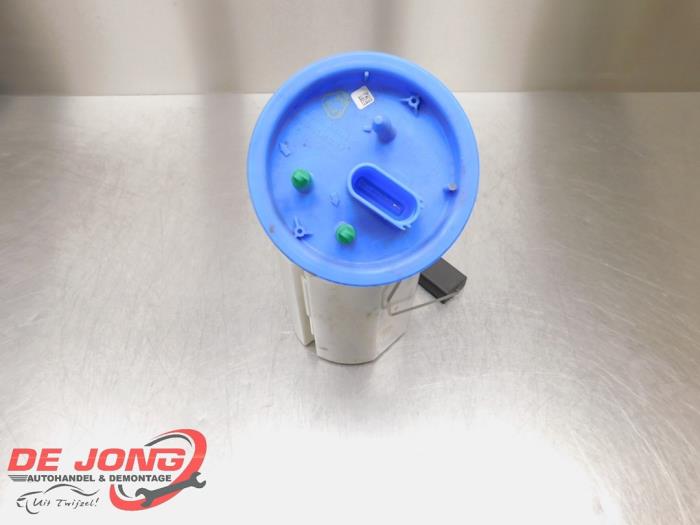 Gebruikte Tank element Pomp Volkswagen Polo V (6R) 1.2 TSI Prijs € 13,99 Margeregeling aangeboden door Autodemontagebedrijf de Jong