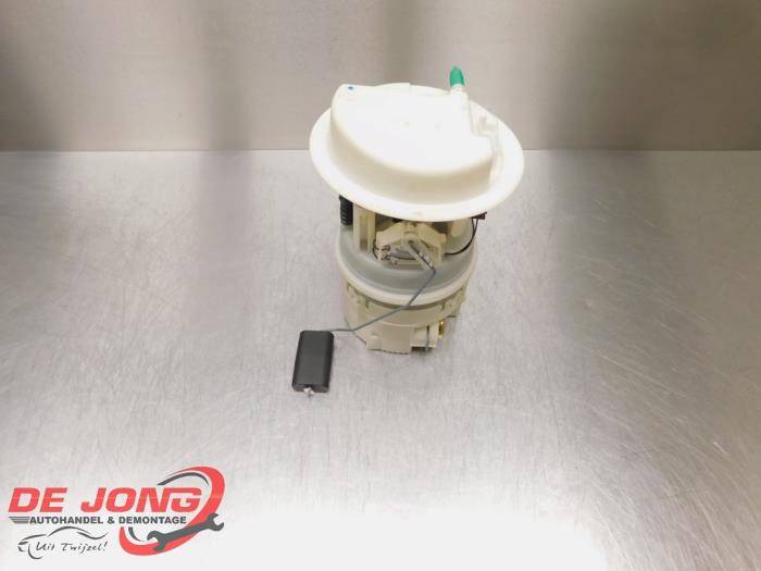 Gebruikte Tank element Pomp Citroen C8 (EA/EB) 2.2 16V Prijs € 28,55 Margeregeling aangeboden door Autodemontagebedrijf de Jong