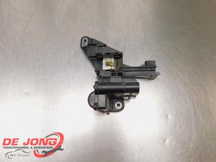 Gebruikte Ontstekingsmodule BMW 1 serie (F20) 116d 2.0 16V Prijs € 34,99 Margeregeling aangeboden door Autodemontagebedrijf de Jong