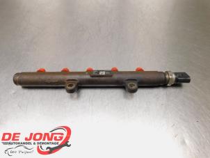 Gebruikte Injector brug Ford Transit Custom 2.2 TDCi 16V FWD Prijs € 43,99 Margeregeling aangeboden door Autodemontagebedrijf de Jong