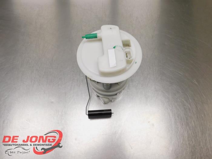 Gebruikte Tank element Pomp Dacia Logan MCV I (KS) 1.4 Prijs € 41,99 Margeregeling aangeboden door Autodemontagebedrijf de Jong
