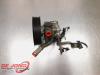 Stuurbekrachtiging Pomp van een Nissan Navara (D40) 3.0 dCi V6 24V DPF 4x4 2013