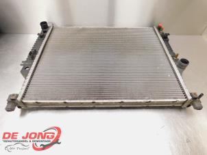Gebruikte Radiateur Mercedes ML II (164/4JG) 3.0 ML-280 CDI 4-Matic V6 24V Prijs € 74,20 Margeregeling aangeboden door Autodemontagebedrijf de Jong