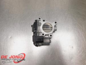 Gebruikte Gasklephuis Ford Fiesta 7 1.0 EcoBoost 12V Hybrid 125 Prijs € 39,99 Margeregeling aangeboden door Autodemontagebedrijf de Jong