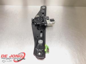 Gebruikte Raammechaniek 4Deurs links-achter BMW X1 (E84) Prijs € 28,99 Margeregeling aangeboden door Autodemontagebedrijf de Jong