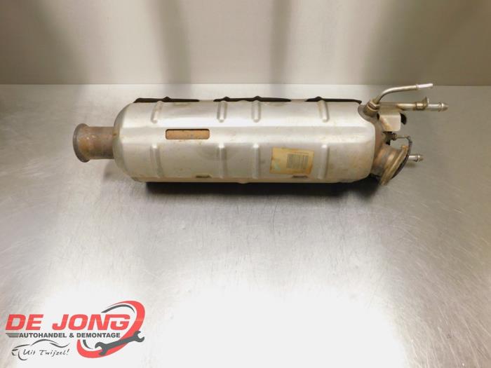 Gebruikte Roetfilter Citroen C-Crosser 2.2 HDiF 16V Prijs € 299,99 Margeregeling aangeboden door Autodemontagebedrijf de Jong