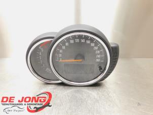 Gebruikte Tellerklok Mini Mini (F56) 1.5 12V Cooper D Prijs € 100,00 Margeregeling aangeboden door Autodemontagebedrijf de Jong