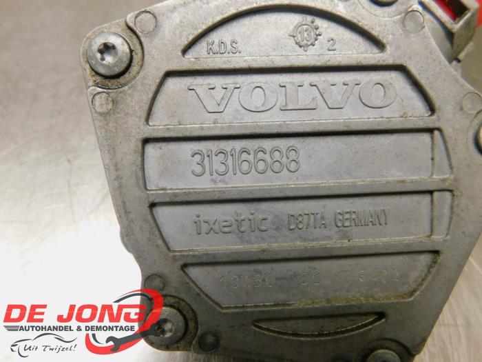 Vacuumpomp (Diesel) van een Volvo V60 I (FW/GW) 2.0 D4 16V 2014