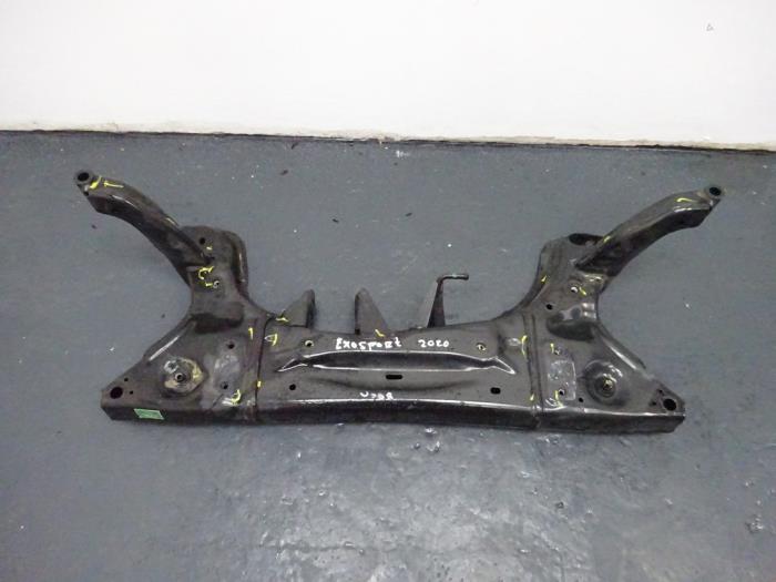 Gebruikte Subframe Ford EcoSport (JK8) 1.0 EcoBoost 12V 125 Prijs € 149,99 Margeregeling aangeboden door Autodemontagebedrijf de Jong