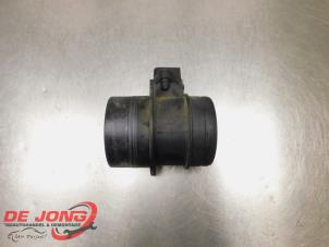 Gebruikte Luchtmassameter Audi A4 Avant (B7) 2.0 TDI Prijs € 7,99 Margeregeling aangeboden door Autodemontagebedrijf de Jong