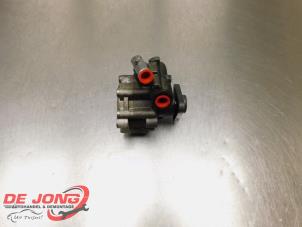 Gebruikte Stuurpomp Opel Combo Tour 1.6 CDTI 16V ecoFlex Prijs € 72,55 Margeregeling aangeboden door Autodemontagebedrijf de Jong