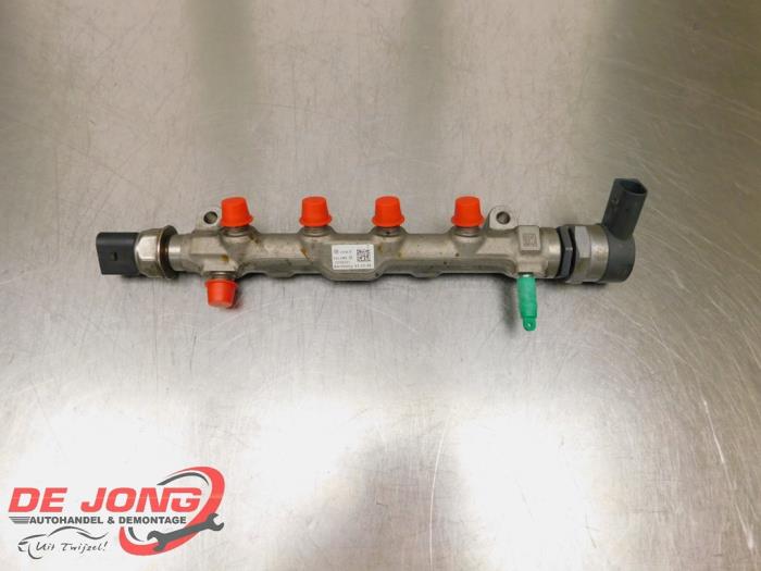 Gebruikte Injector brug Volkswagen Golf VII (AUA) 2.0 GTD 16V Prijs € 28,99 Margeregeling aangeboden door Autodemontagebedrijf de Jong