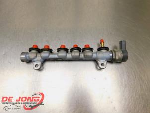 Gebruikte Injector brug Nissan Navara (D40) 3.0 dCi V6 24V DPF 4x4 Prijs € 75,00 Margeregeling aangeboden door Autodemontagebedrijf de Jong