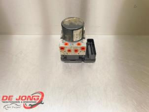 Gebruikte ABS Pomp Mercedes C (W204) 3.0 C-320 CDI V6 24V Prijs € 149,99 Margeregeling aangeboden door Autodemontagebedrijf de Jong