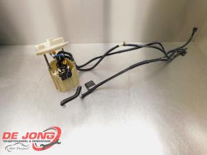 Gebruikte Tank element Pomp Mercedes C (W204) 3.0 C-320 CDI V6 24V Prijs € 29,99 Margeregeling aangeboden door Autodemontagebedrijf de Jong