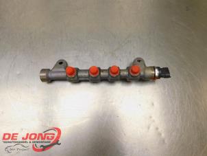 Gebruikte Injector brug Opel Combo Tour 1.6 CDTI 16V ecoFlex Prijs € 24,95 Margeregeling aangeboden door Autodemontagebedrijf de Jong