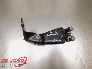 Gebruikte Schuifdeurrol rechts Ford Transit Connect (PJ2) 1.5 EcoBlue Prijs € 41,14 Inclusief btw aangeboden door Autodemontagebedrijf de Jong