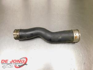 Gebruikte Intercooler Slang BMW 5 serie Touring (F11) 520d 16V Prijs € 31,45 Margeregeling aangeboden door Autodemontagebedrijf de Jong