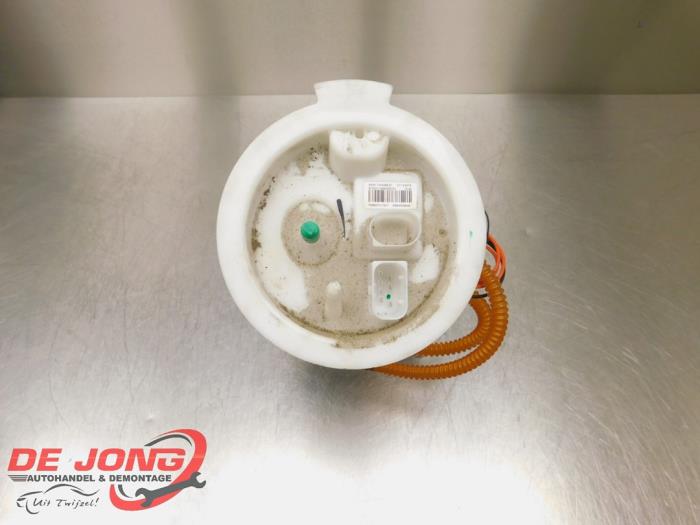 Gebruikte Tank element Pomp BMW 1 serie (F20) 118i 1.5 TwinPower 12V Prijs € 38,90 Margeregeling aangeboden door Autodemontagebedrijf de Jong
